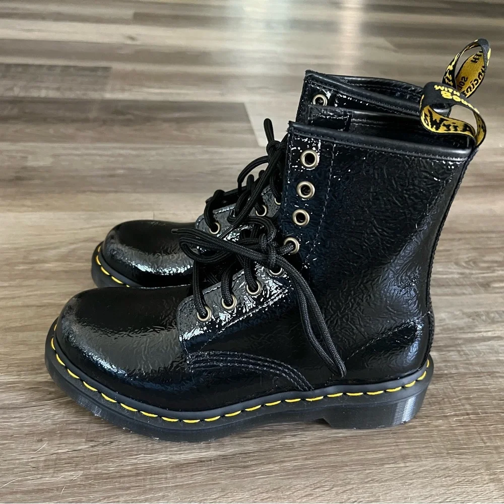 NEW Dr. Martens  Black Leather Boots Size 6 - Picture 10 of 10